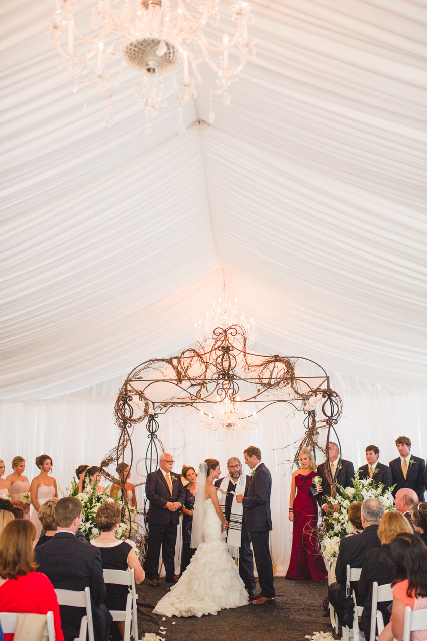Swann Lake Stables ceremony // Spindle Photography