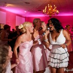 wpid2292-girlssinging.jpg