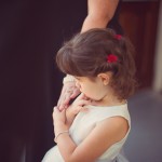 wpid3487-flowergirlcute.jpg